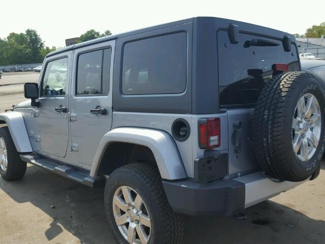 1C4BJWEG5DL693439 - 2013 JEEP WRANGLER U SILVER photo 3