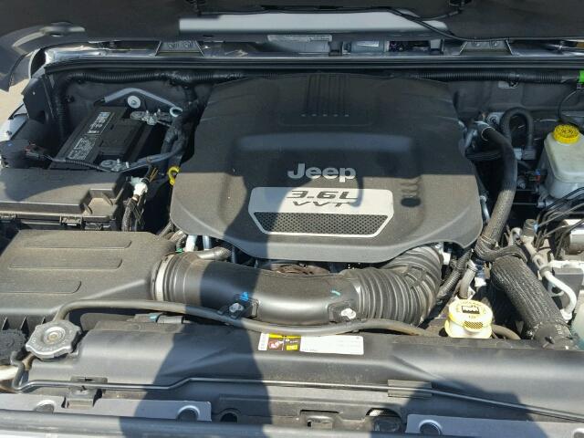 1C4BJWEG5DL693439 - 2013 JEEP WRANGLER U SILVER photo 7