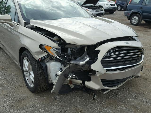 3FA6P0H75FR173325 - 2015 FORD FUSION SE SILVER photo 9