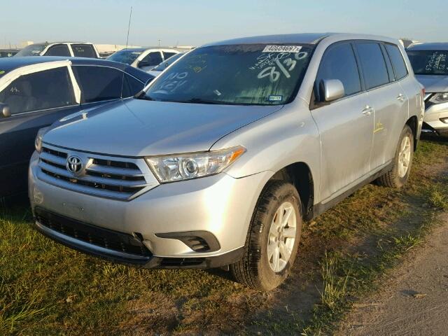 5TDZA3EH8CS018946 - 2012 TOYOTA HIGHLANDER SILVER photo 2