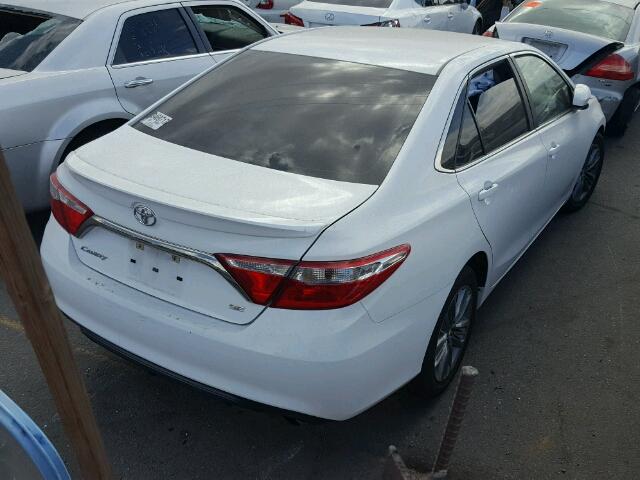 4T1BF1FKXFU004365 - 2015 TOYOTA CAMRY LE WHITE photo 4