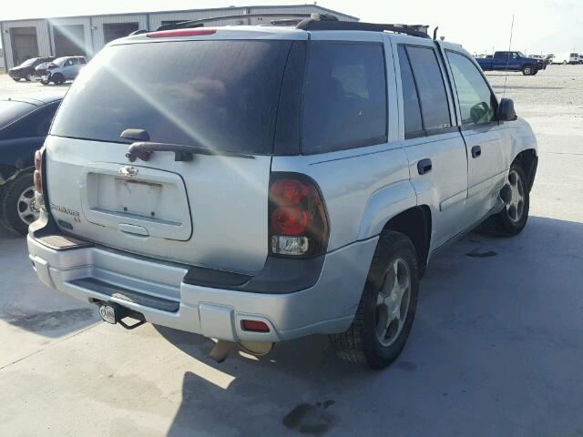 1GNDS13S182198688 - 2008 CHEVROLET TRAILBLAZE SILVER photo 4