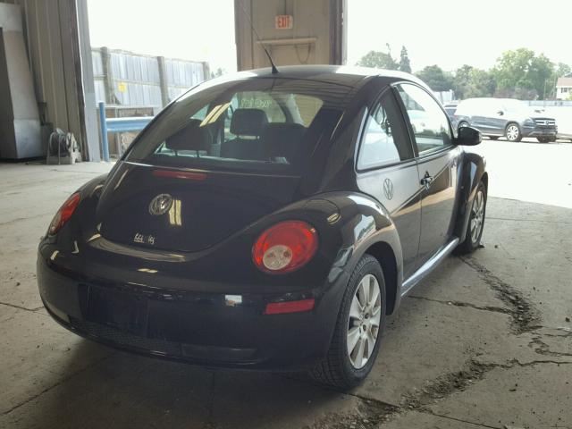 3VWPW31C98M509694 - 2008 VOLKSWAGEN NEW BEETLE შავი ფოტო 4