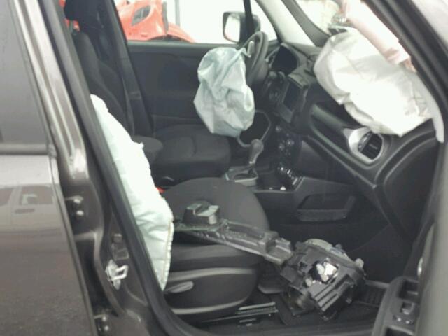 ZACCJBAB2JPG88083 - 2018 JEEP RENEGADE S ნაცრისფერი ფოტო 5