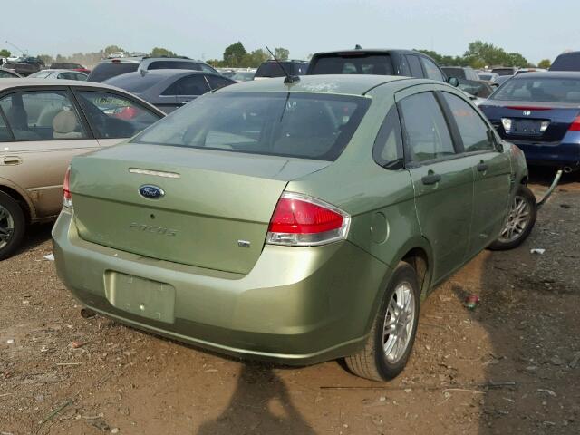 1FAHP35N68W113020 - 2008 FORD FOCUS SE GREEN photo 4