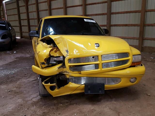 1B7GL22Z7XS223700 - 1999 DODGE DAKOTA YELLOW photo 9