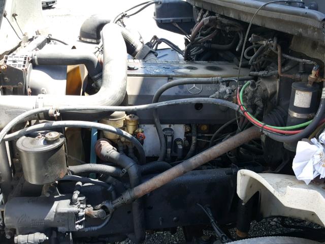 1FVABPCS12HJ60465 - 2002 FREIGHTLINER MEDIUM CON WHITE photo 7