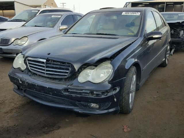 WDBRF52H87E024970 - 2007 MERCEDES-BENZ C BLACK photo 2