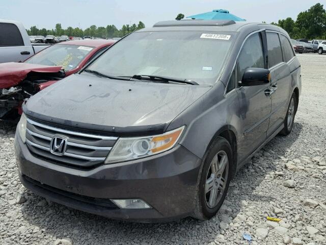 5FNRL5H98DB004335 - 2013 HONDA ODYSSEY TO GRAY photo 2