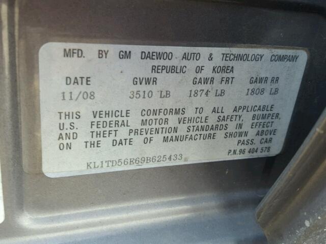 KL1TD56E69B625433 - 2009 CHEVROLET AVEO LS GRAY photo 10