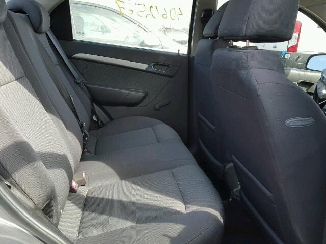 KL1TD56E69B625433 - 2009 CHEVROLET AVEO LS GRAY photo 6