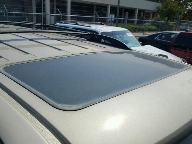 5LMFU28556LJ05269 - 2006 LINCOLN NAVIGATOR GOLD photo 9