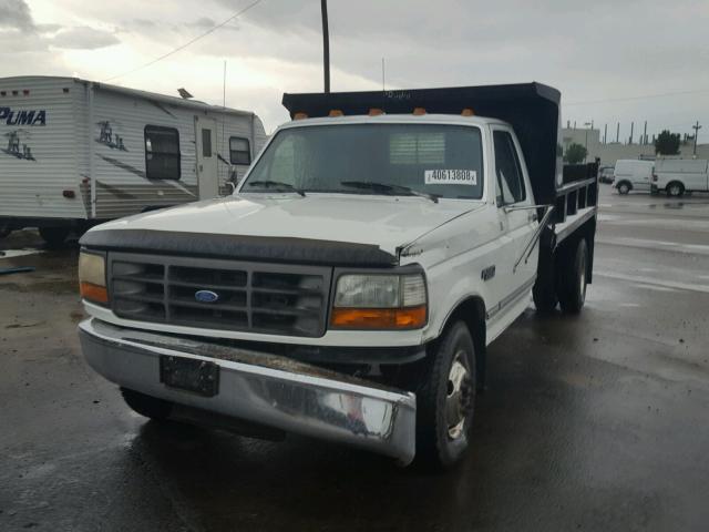 2FDJF37HXRCA83714 - 1994 FORD F350 WHITE photo 2