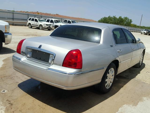 2LNBL8CV5AX751485 - 2010 LINCOLN TOWN CAR S SILVER photo 4