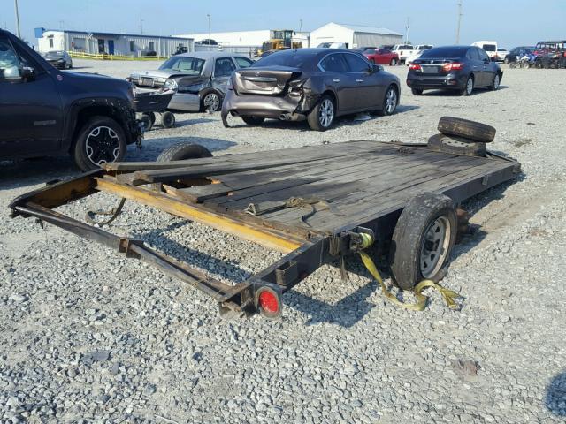 4T0FB162211007854 - 2001 UTILITY TRAILER BLACK photo 4
