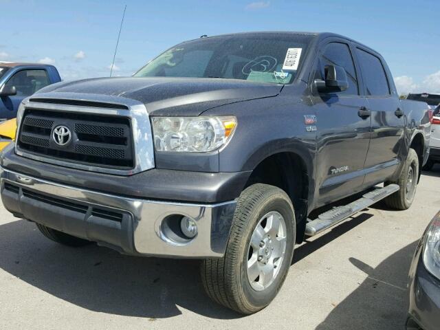 5TFEY5F12CX117487 - 2012 TOYOTA TUNDRA CRE CHARCOAL photo 2