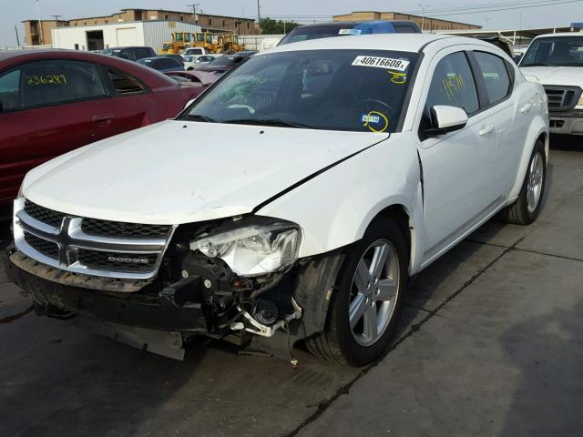 1B3BD2FB8BN548966 - 2011 DODGE AVENGER LU WHITE photo 2