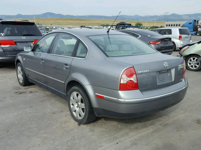 WVWTH63B93P445595 - 2003 VOLKSWAGEN PASSAT GLX 灰色 照片 3