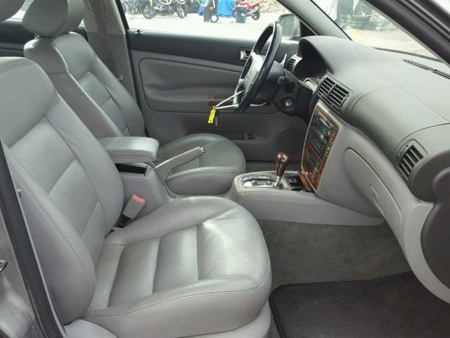 WVWTH63B93P445595 - 2003 VOLKSWAGEN PASSAT GLX 灰色 照片 5