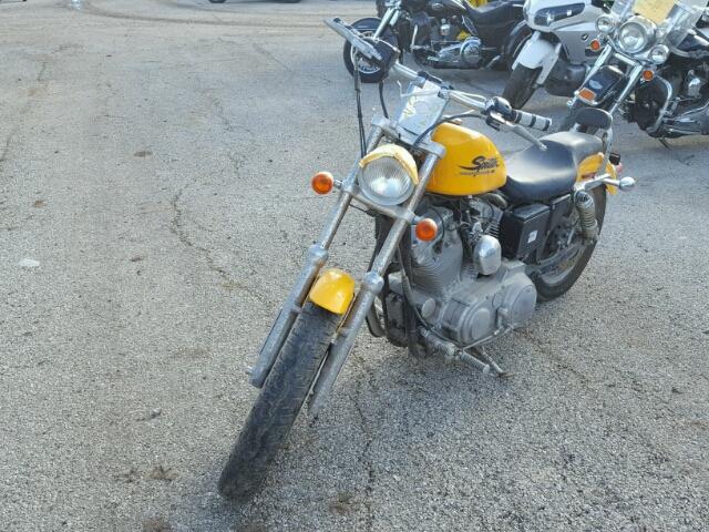 1HD4CAM111K134456 - 2001 HARLEY-DAVIDSON XL883 YELLOW photo 2