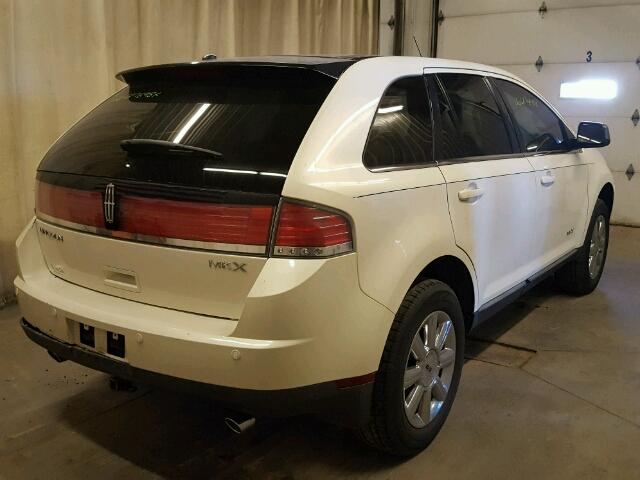 2LMDU68C67BJ34852 - 2007 LINCOLN MKX WHITE photo 4