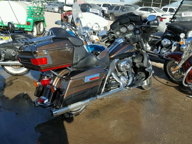 1HD1KEM2XDB621763 - 2013 HARLEY-DAVIDSON FLHTK ELEC 双色 照片 4