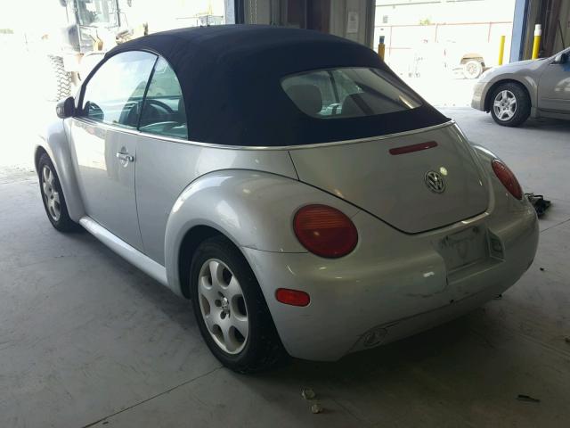 3VWCK21Y93M312260 - 2003 VOLKSWAGEN NEW BEETLE 银色 照片 3