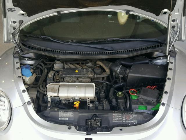 3VWCK21Y93M312260 - 2003 VOLKSWAGEN NEW BEETLE 银色 照片 7