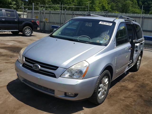 KNDMB233976173407 - 2007 KIA SEDONA EX SILVER photo 2