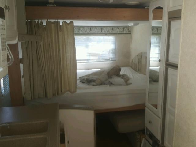 4YDT26R264G906548 - 2004 KEYSTONE OUTBACK WHITE photo 5