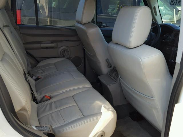 1J8HG48N36C104925 - 2006 JEEP COMMANDER WHITE photo 6