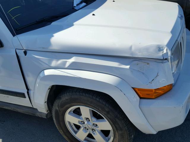 1J8HG48N36C104925 - 2006 JEEP COMMANDER WHITE photo 9