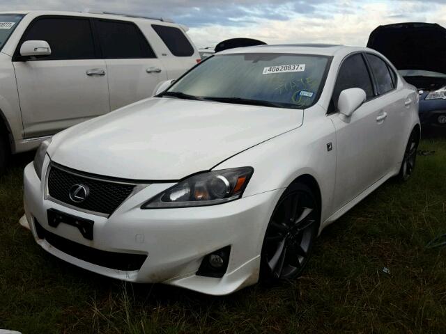 JTHBF5C23C5160333 - 2012 LEXUS IS WHITE photo 2