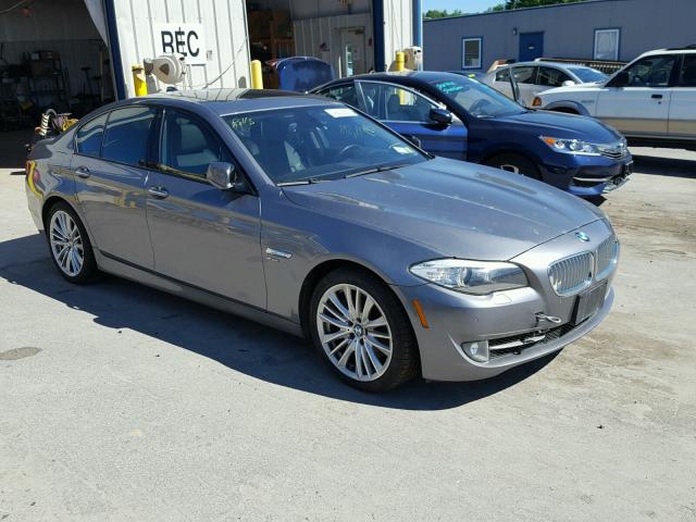 WBAFU9C54BC784871 - 2011 BMW 550 XI GRAY photo 1