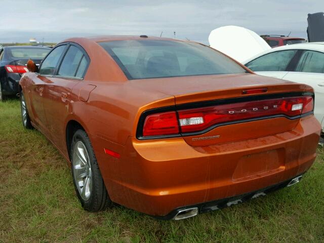 2B3CL3CG0BH539314 - 2011 DODGE CHARGER ORANGE photo 3