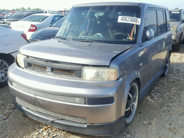 JTLKT324850200590 - 2005 TOYOTA SCION XB Silber Foto 2
