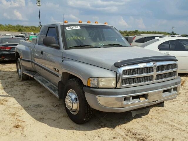 1B7MC3360WJ252571 - 1998 DODGE RAM 3500 SILVER photo 1