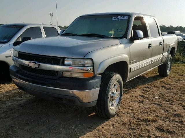 1GCHC23U92F248767 - 2002 CHEVROLET SILVERADO TAN photo 2