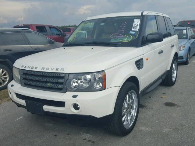 SALSF25408A166886 - 2008 LAND ROVER RANGE ROVE WHITE photo 2