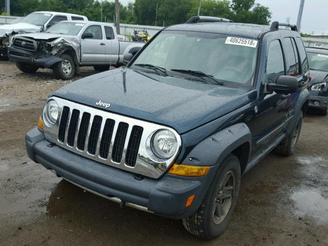 1J4GL38K95W614217 - 2005 JEEP LIBERTY RE GREEN photo 2