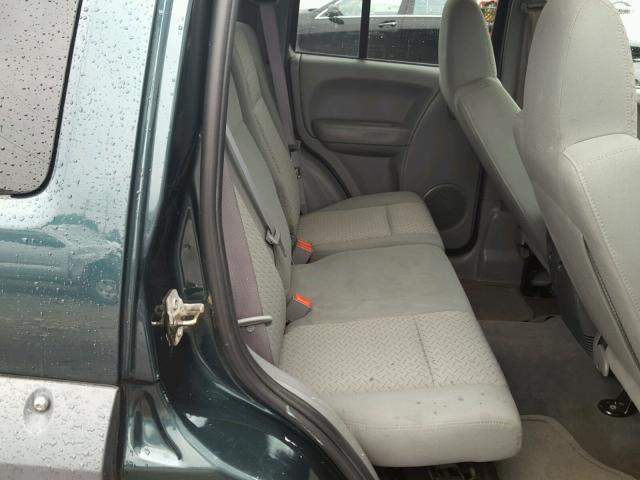 1J4GL38K95W614217 - 2005 JEEP LIBERTY RE GREEN photo 6