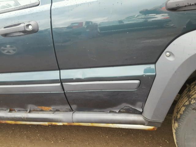 1J4GL38K95W614217 - 2005 JEEP LIBERTY RE GREEN photo 9