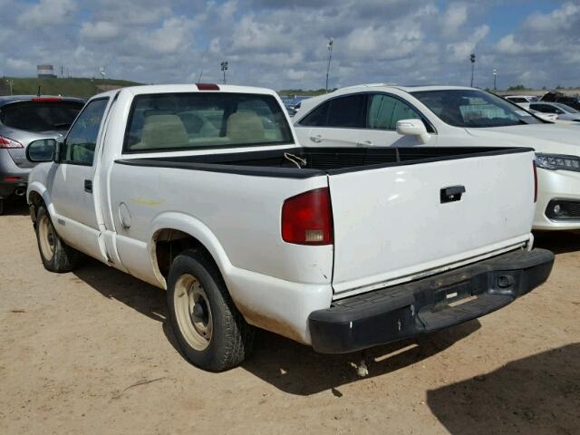 1GCCS14W828248352 - 2002 CHEVROLET S TRUCK WHITE photo 3