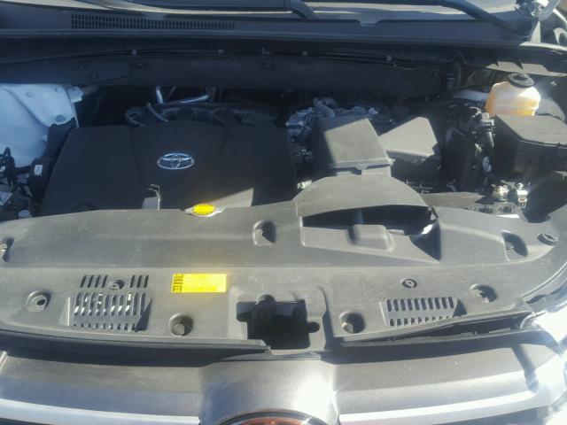 5TDBZRFH0HS429681 - 2017 TOYOTA HIGHLANDER თეთრი ფოტო 7