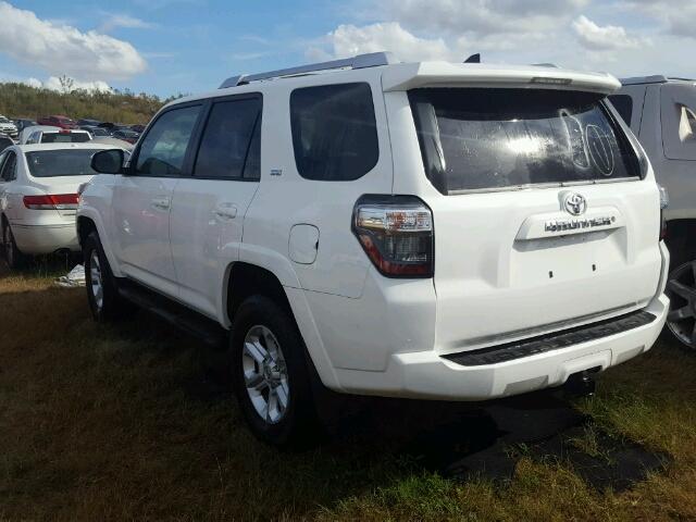 JTEBU5JR1G5361592 - 2016 TOYOTA 4RUNNER SR WHITE photo 3