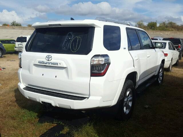 JTEBU5JR1G5361592 - 2016 TOYOTA 4RUNNER SR WHITE photo 4