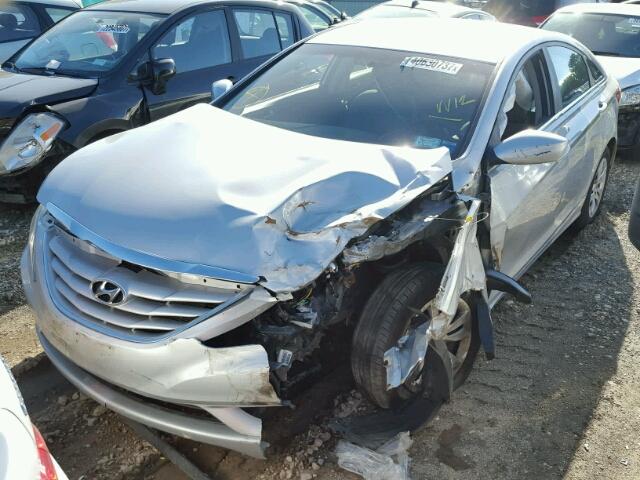 5NPEB4AC4BH218805 - 2011 HYUNDAI SONATA GLS SILVER photo 2