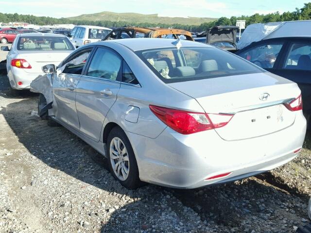 5NPEB4AC4BH218805 - 2011 HYUNDAI SONATA GLS SILVER photo 3