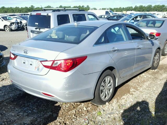 5NPEB4AC4BH218805 - 2011 HYUNDAI SONATA GLS SILVER photo 4