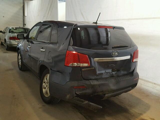 5XYKT3A14BG150019 - 2011 KIA SORENTO BA BLUE photo 3